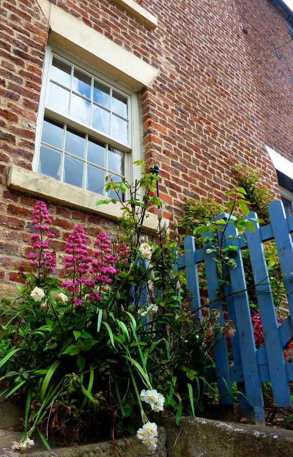 Aldersyde Bed & Breakfast Robin Hood's Bay Esterno foto